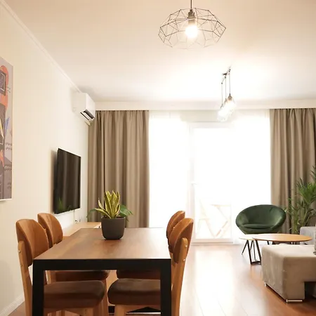 Chez Sara Grand Park Apartment Tirana